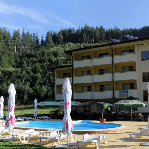 Hotel Restaurant Popini Laki, hotel en Borino