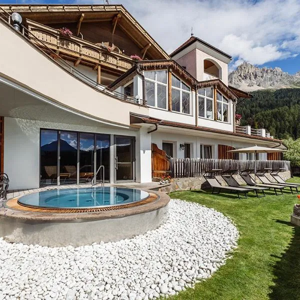 Hotel Obereggen, hotel din Obereggen