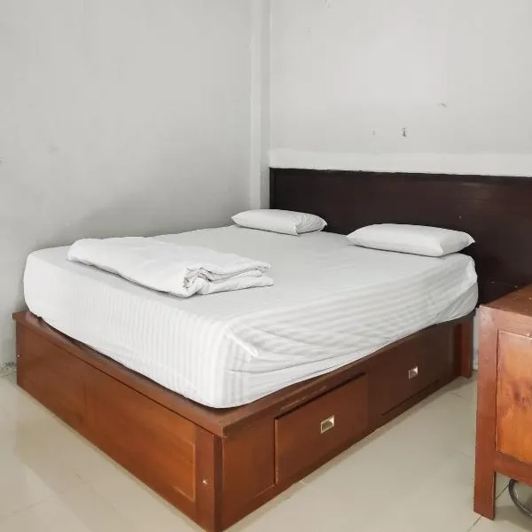 RedDoorz Syariah near Terminal Terpadu Langsa、Birimpontongのホテル