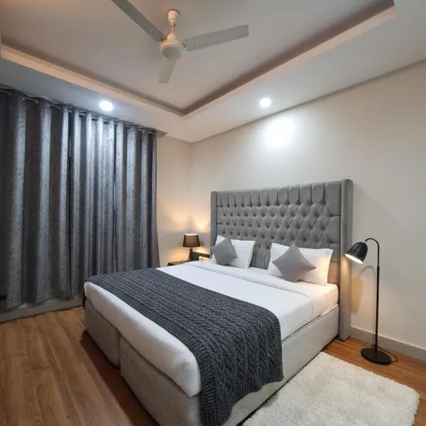 Hotel Giri Prime Inn Near Cyber City, Phase 3 Metro, hotel di Gurgaon