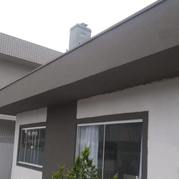 Apartamento no centro de Navegantes 100 metros da praia