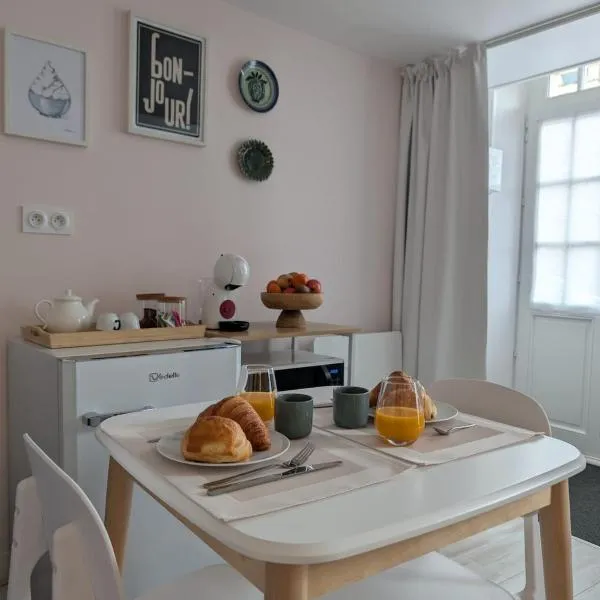 La loge Diane, à deux pas du château et son jardin à la française, Hotel in Chantilly
