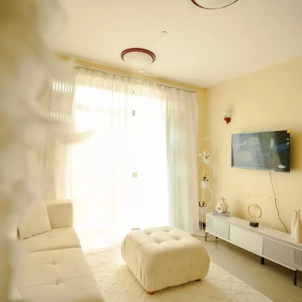 Modern Cozy Home Walk to Town Center Attractions, hotel i Arusha