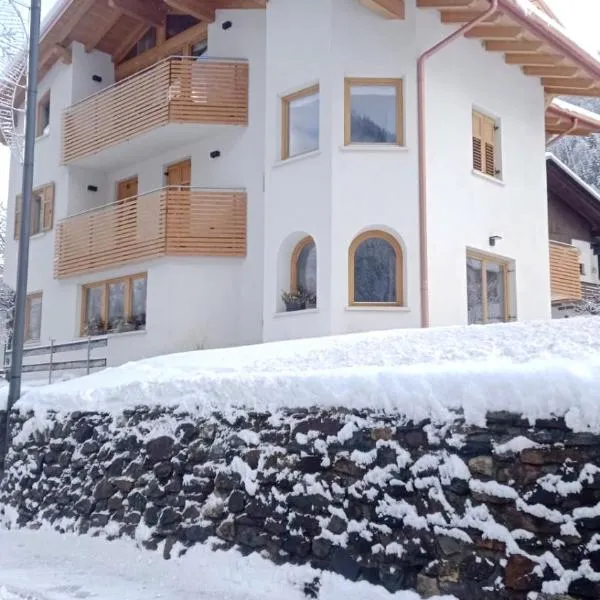 Casa Green - Cogolo di Peio - Val di Sole，科戈洛的飯店