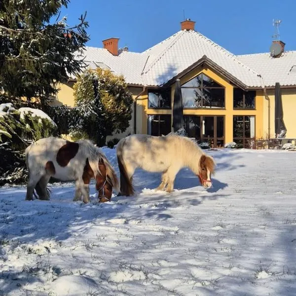 Zamarte에 위치한 호텔 Siedlisko Żurawie