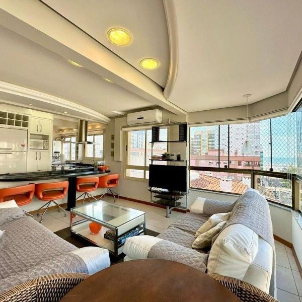 Apartamento 03 dormitórios com vista mar avenida Poti