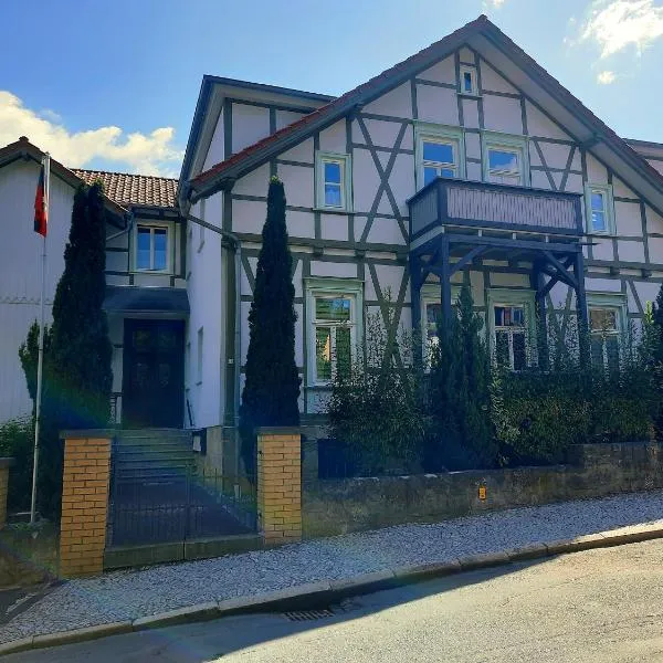 Ferienwohnung Berthold WG 3 โรงแรมในแบลงเคนบวร์ก