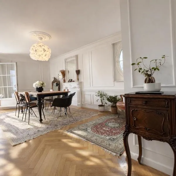 Lifestyle Disneyland Paris 8 PAX، فندق في سيريس