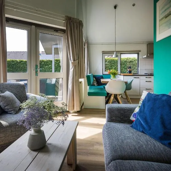 Zeebungalows Terschelling, hotel di Formerum