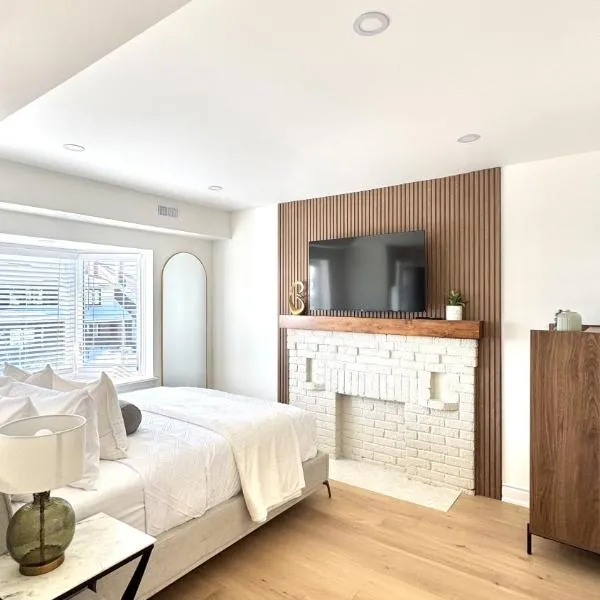 Bright & Cozy Private Studio Apartment, Hotel in Toronto
