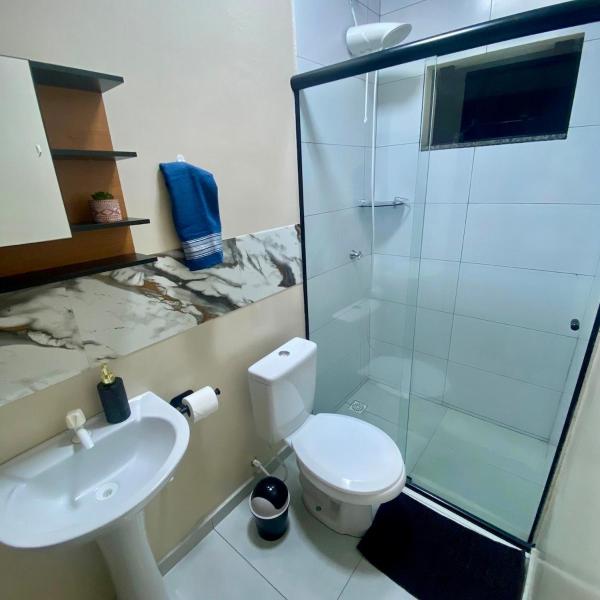 Casa completa com 2 quartos e garagem perto do aeroporto - Foto 3
