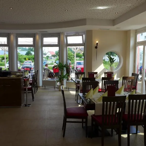 Hotel & Ristorante Passarelli, hotel v destinaci Warthausen