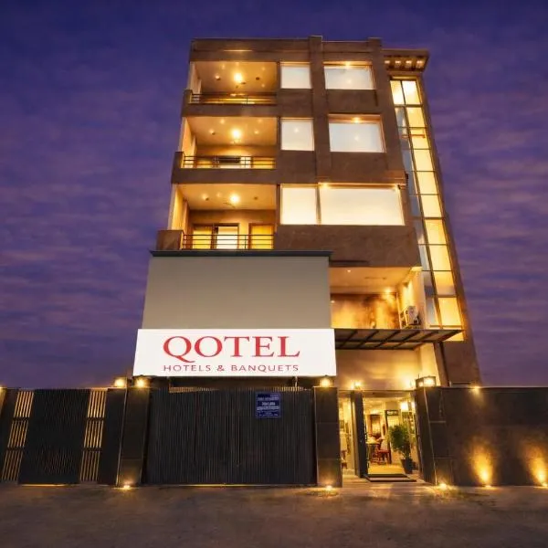 Qotel Comfort Ashok Vihar - Near Delhi University, hotel em Nova Deli