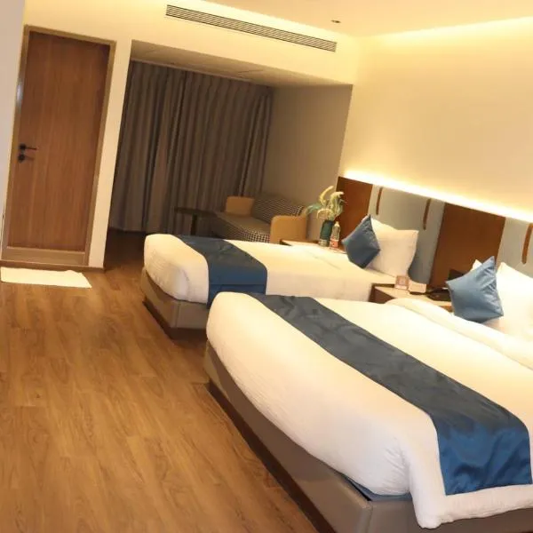 Hotel StoneLeaf – hotel w mieście Chikalthān