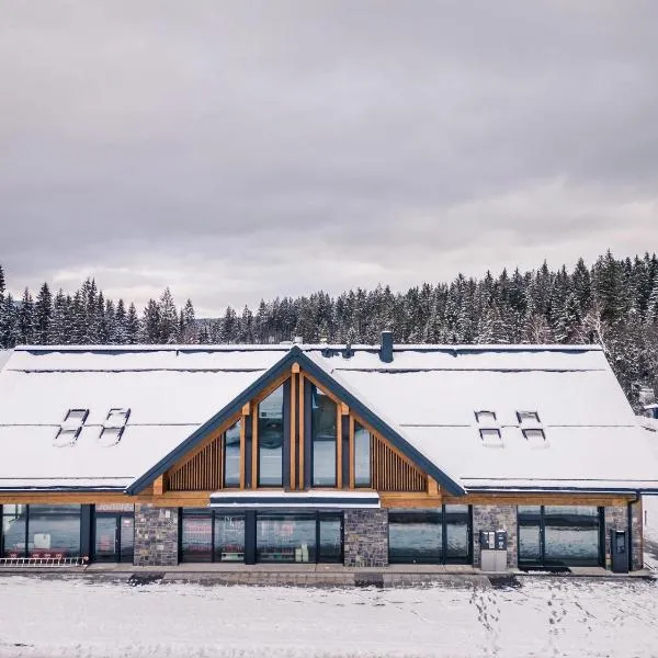 Ski and Bike Residence، فندق في ايستينبا