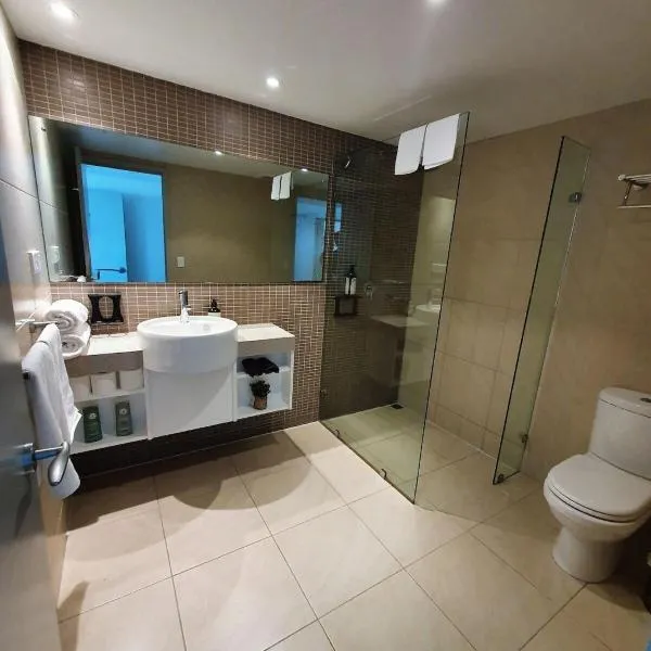 ツ Home Away From Home, hotel em Darwin