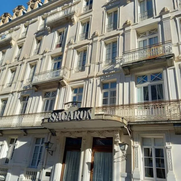 Appartement T3 classé 2 étoiles en hypercentre avec parking privé à Luchon, hotel v destinaci Luchon