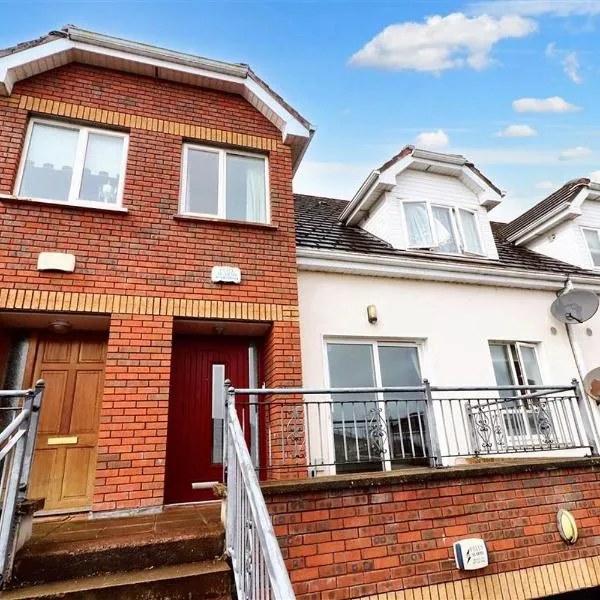 Large 3 bed Duplex Apartment - Rhebogue Limerick, hotel in Limerick