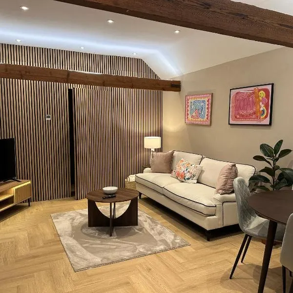 Barn conversion in one of Stamford villages, hotelli kohteessa Southorpe