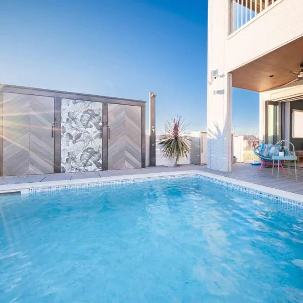 THE POOL HOUSE Kisarazu, ξενοδοχείο σε Kisarazu