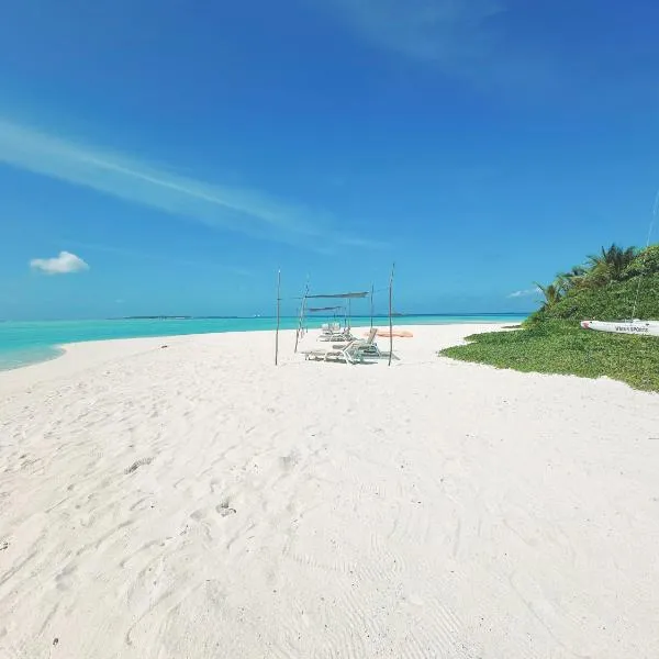 Kokaa Villaa Maaenboodhoo - The speedboat from Malé to the hotel departs at 1130 every Monday Thursday and Saturday and from the hotel to Malé at 0630 and five domestic flights are available every day, hotel a Dhaalu Atoll