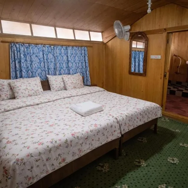 Houseboat In Dallake โรงแรมในศรีนาการ์