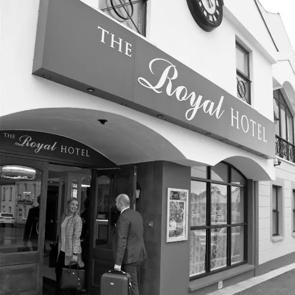 The Royal Hotel、クックスタウンのホテル