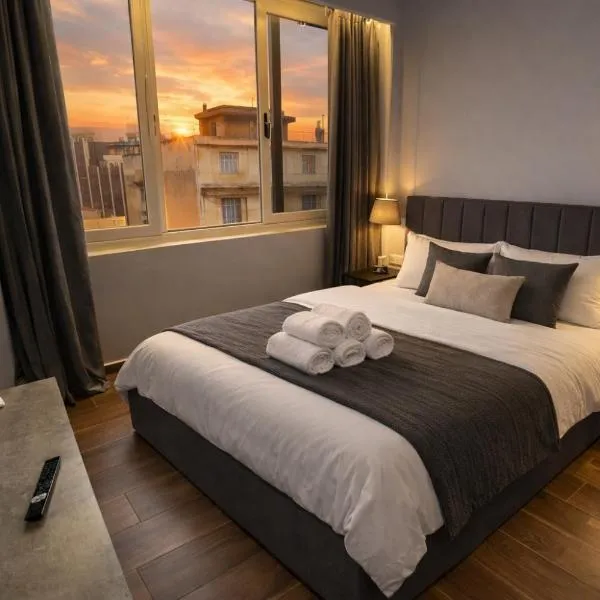 Piraeus Port Luxury Suites No3, hotelli Pireuksessa