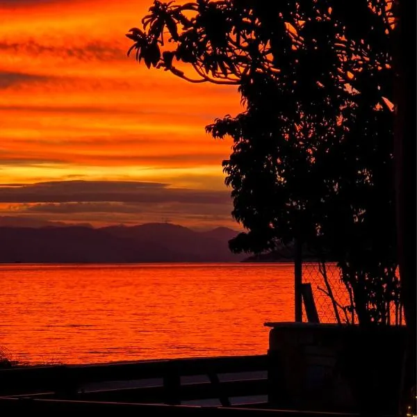 Viesnīca Galazio suites 1 Seaside pilsētā Salamís