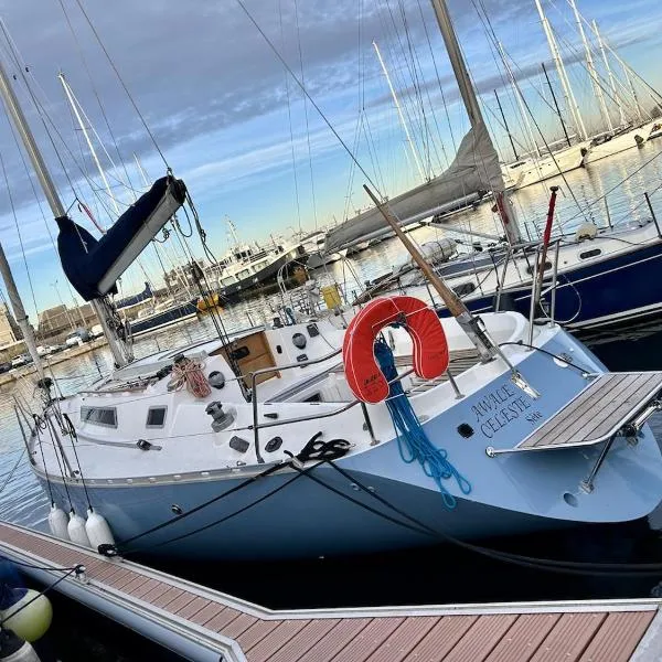 Nuitée insolite sur Awalé Céleste, voilier de 11m, hotel a Sète