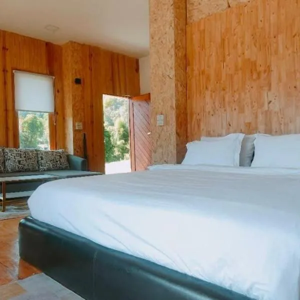 บ้านพัก กามู ดอยอินทนนท์ Gamoo homestay, hotel u gradu 'Chom Thong'