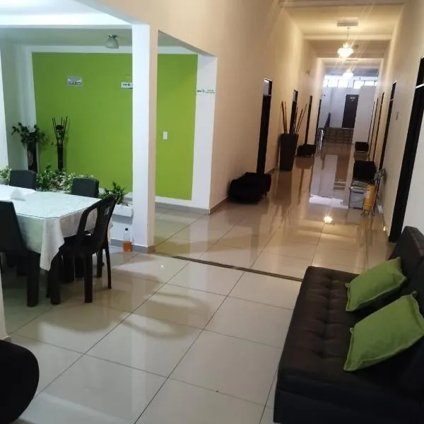 Hotel Cartago Plaza, viešbutis mieste Kartagas