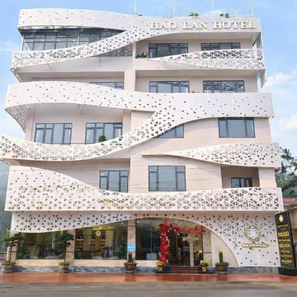 HAO LAN LUXURY Hotel, hotel v destinaci Bắc Quang
