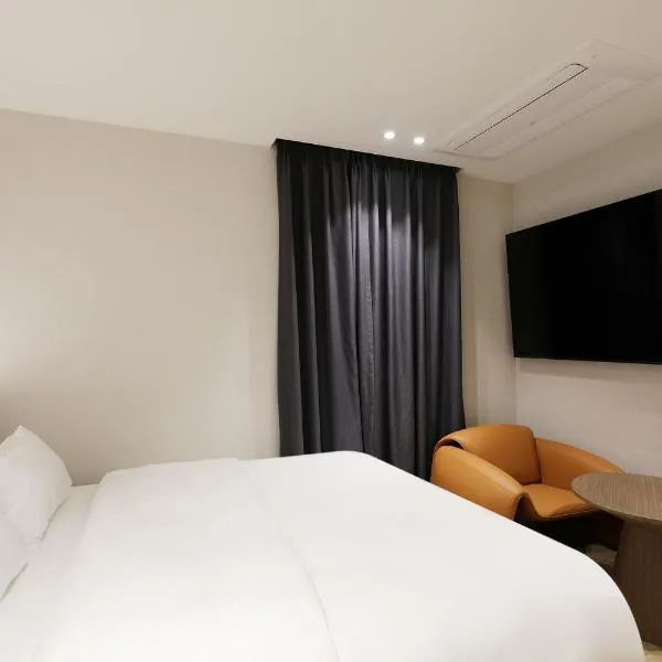 부천 브라운도트 호텔 부천역점, hotel i Sosa