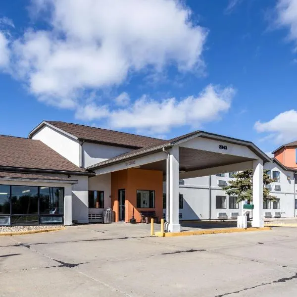 Motel 6-Waterloo, IA, khách sạn ở Waterloo