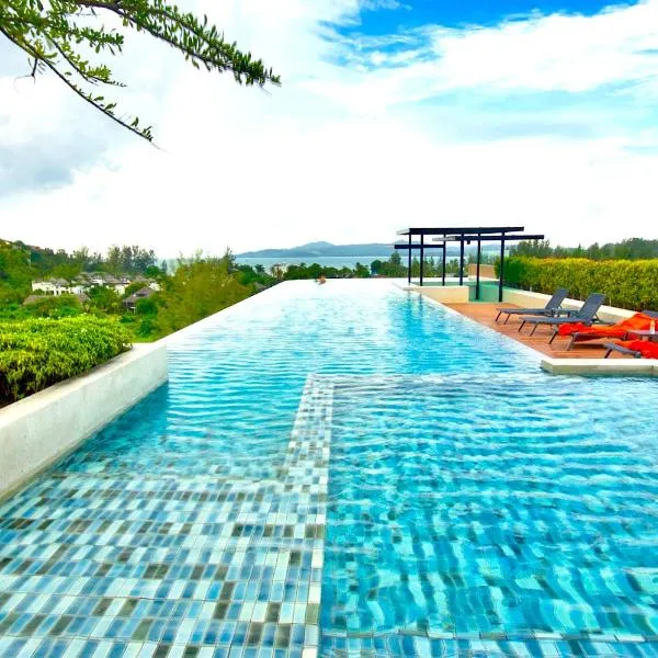 6th Avenue Surin by Risa, hotel a Surin Beach