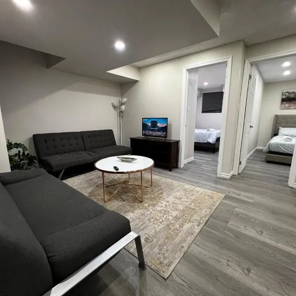 Beautiful Newly Built 2 Bedrooms Basement Apartment in Milton ,Sleeps 6, hotel in Milton