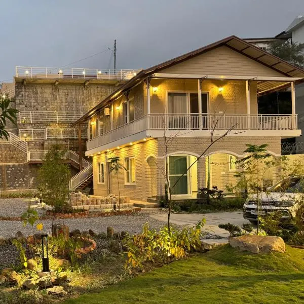 House on a Cliff, Renovated and Fresh, hotel u gradu 'Dehradun'