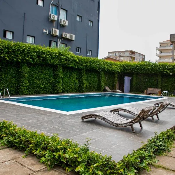 Appartement moderne au Warf, avec piscine , wifi, hotel a Pointe-Noire