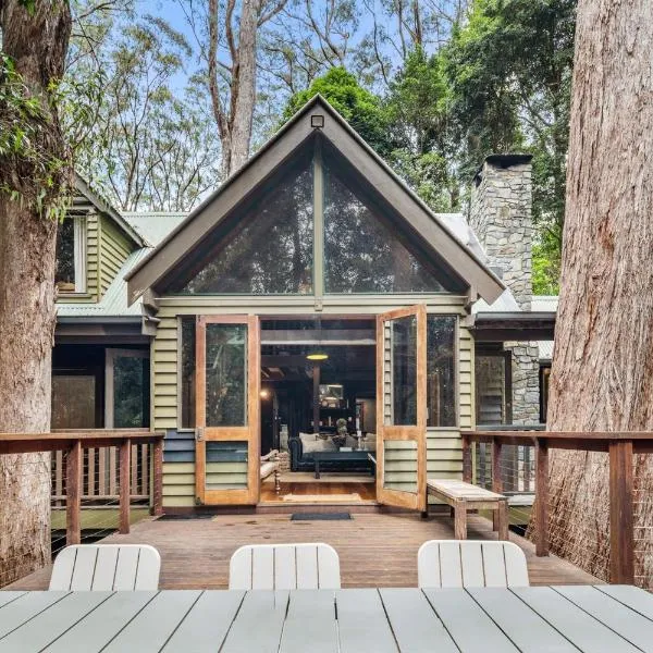 Rustic 3-Bed Retreat in Springbrook, Hotel in Springbrook