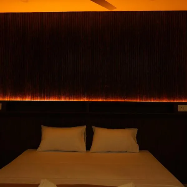 DD COZY INN sntower、ティルチラーパッリのホテル