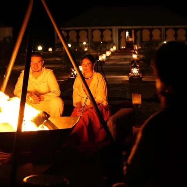 Global Desert Luxury Camp، فندق في مرزوقة