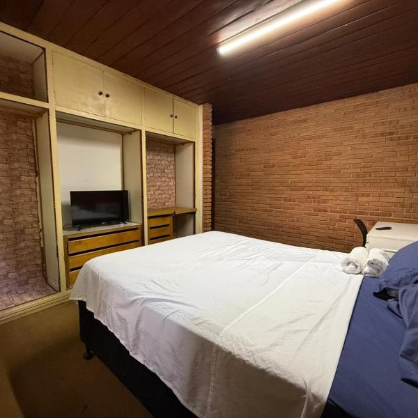 Quarto confortável no Centro - Foto 2