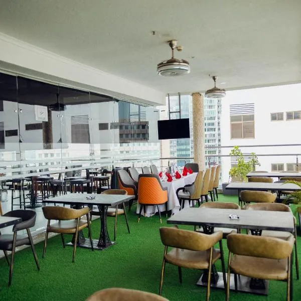 Tiffany Diamond Hotels LTD - Makunganya, ξενοδοχείο στο Νταρ ες Σαλάμ
