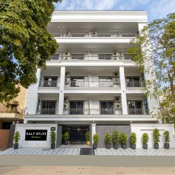 Saltstayz Executive Serviced Apartment Sector 45, hotelli kohteessa Gurgaon