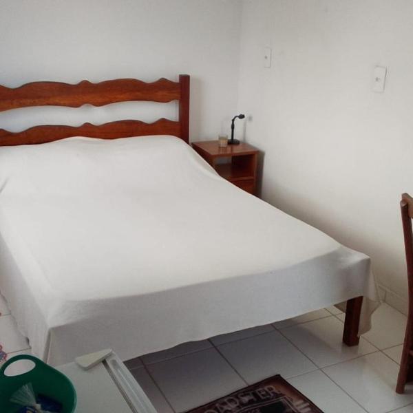 Casa Rosa da Ilha - Suíte com Ar-condicionado e Jardim Amplo - Foto 2