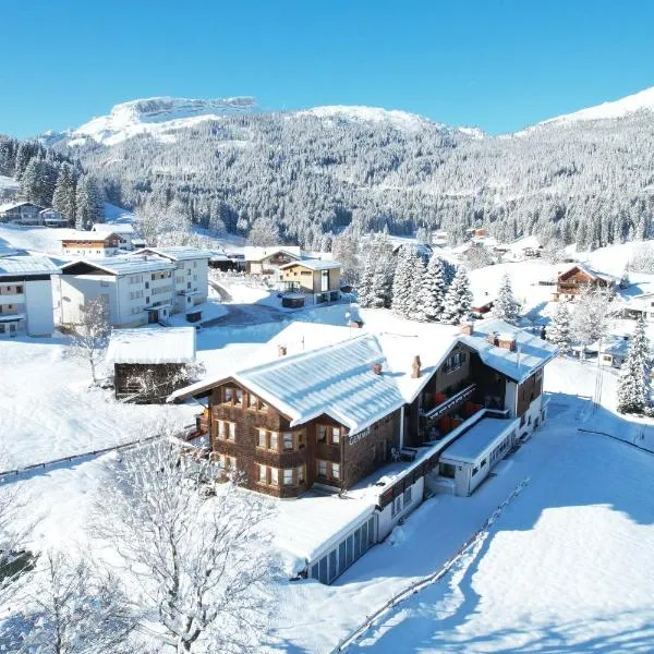 Hotel Gemma- Adults only, готель у місті Гіршеґґ