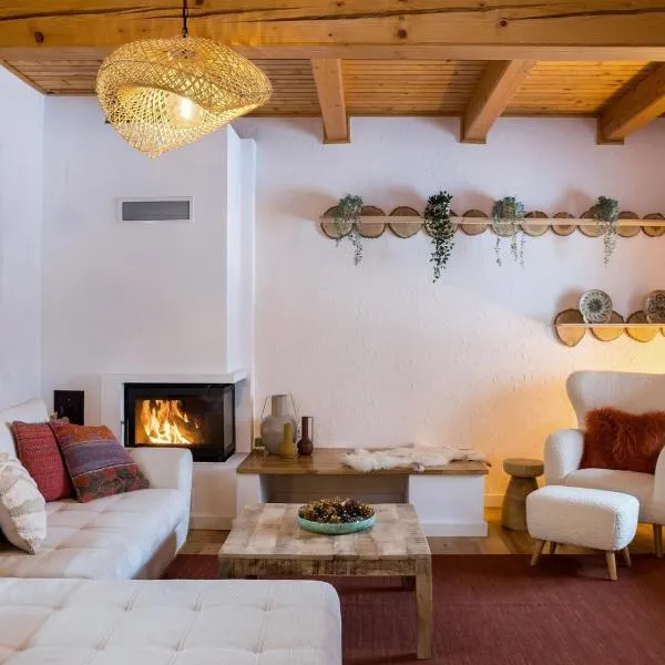 Heritage Villa Predelut - Fireplace & Baby Crib, hotel Kispredeálon