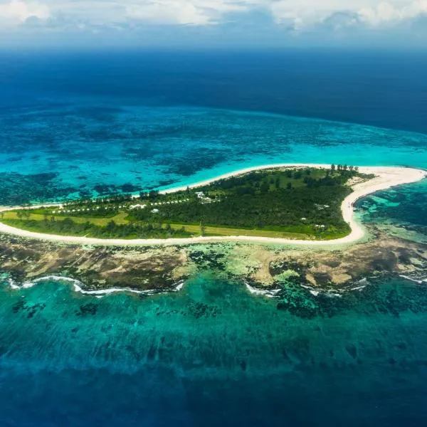 Bird Island Seychelles - Private Island Villas, hotel in Bird Island