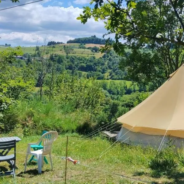 Les Soleillas pour votre zen'ittude، فندق في Chalencon